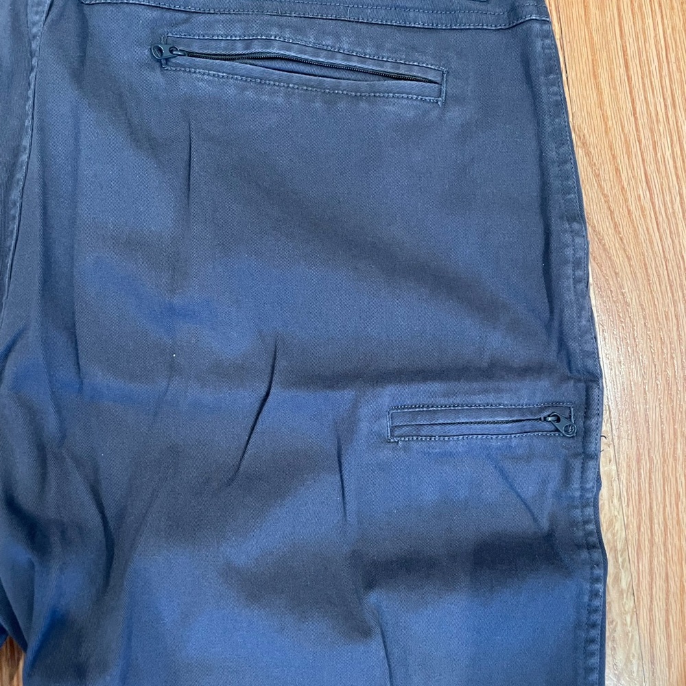 Jetty Shorts - Picture 7 of 8